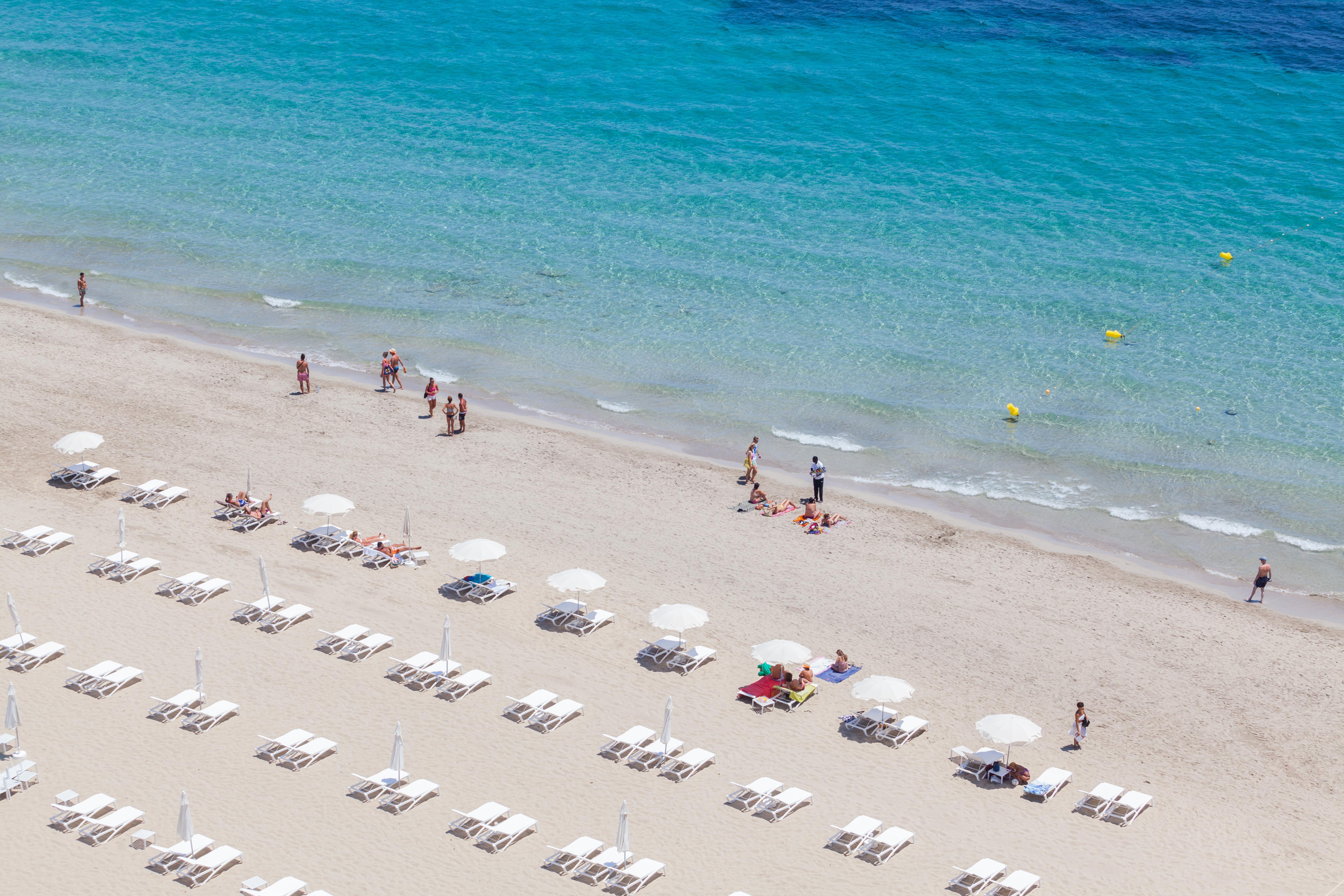 The Unexpected Ibiza Hotel - Ushuaia Club Entrance Included (Adults Only) Playa d'en Bossa Esterno foto The beach of Cala Galdana