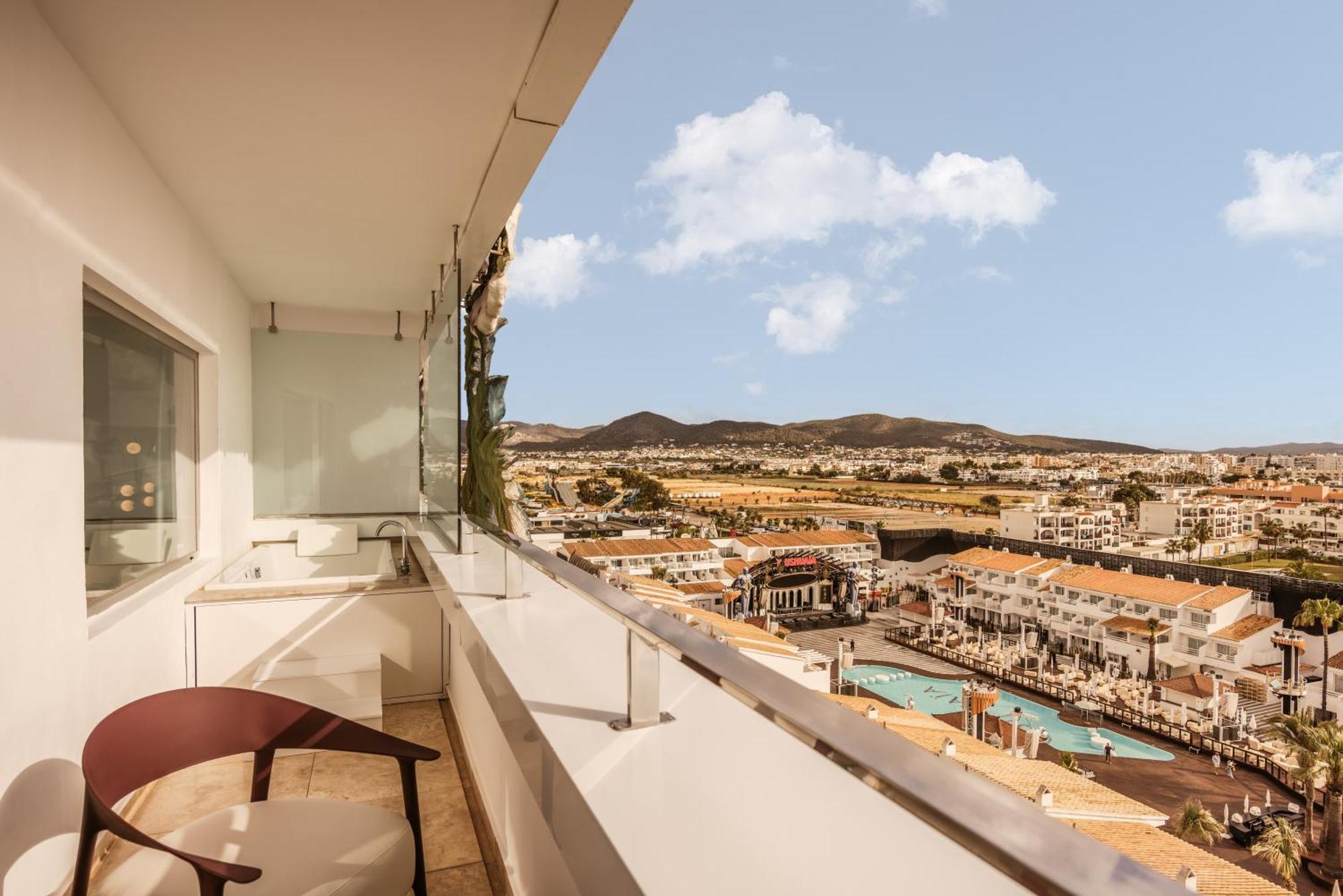 The Unexpected Ibiza Hotel - Ushuaia Club Entrance Included (Adults Only) Playa d'en Bossa Esterno foto